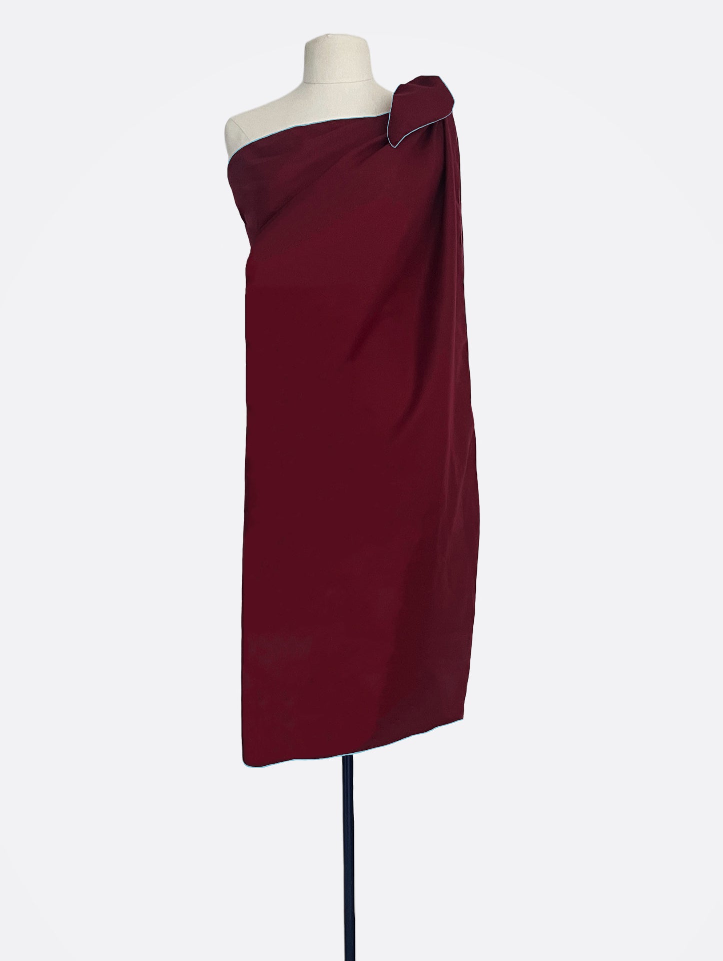 maroon scarf