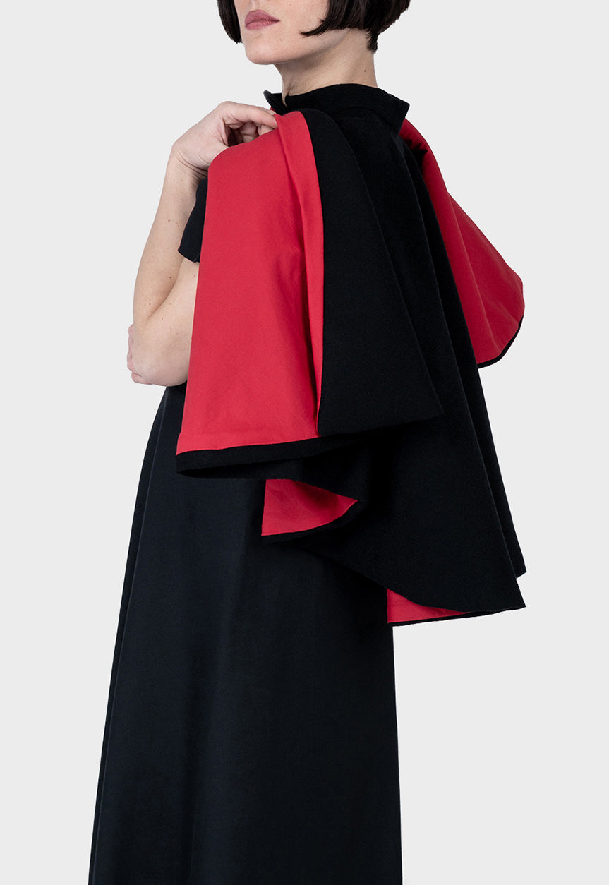 Melania cape coat - black
